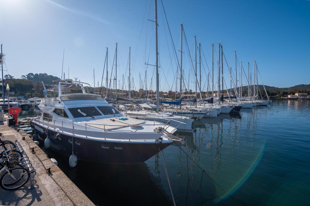 Hebergements Bateaux A Quai Porquerolles Exterior foto